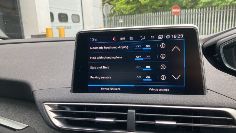 Peugeot 3008 1.2 PureTech Allure 5dr Petrol Estate